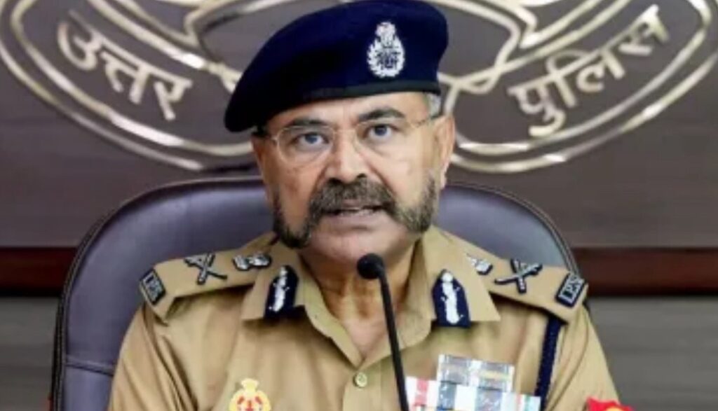 छठ पर्व पर हुड़दंग करने वालों की खैर नहीं, डीजीपी ने यूपी पुलिस को दिए ये कड़े निर्देश