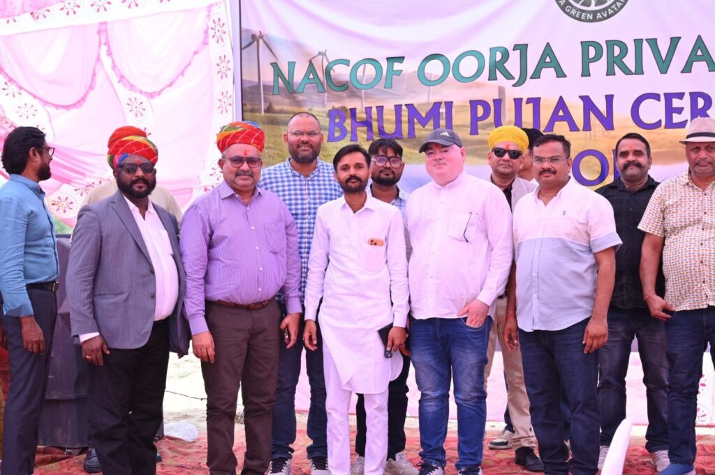 सोलर हब के रूप में उभर रहा बीकानेरदेश-दुनिया की बड़ी कंपनियों का बढ़ा निवेश5 गीगावॉट (5000 मेगावाट) सोलर प्रोजेक्ट का हुआ भूमिपूजनभारत-अमेरिका और दक्षिण कोरिया की कंपनियां मिलकर करेंगी प्रोजेक्ट विकसित